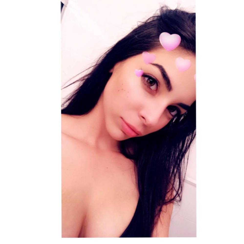 Meet your Posher, Mily